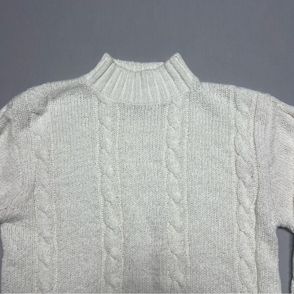Vintage TJW by Mervyn’s Women’s white mock neck knit pullover sweater Size M - Picture 2 of 6